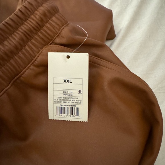 NWT Tan Faux Leather Ankle Pants - Picture 4 of 5